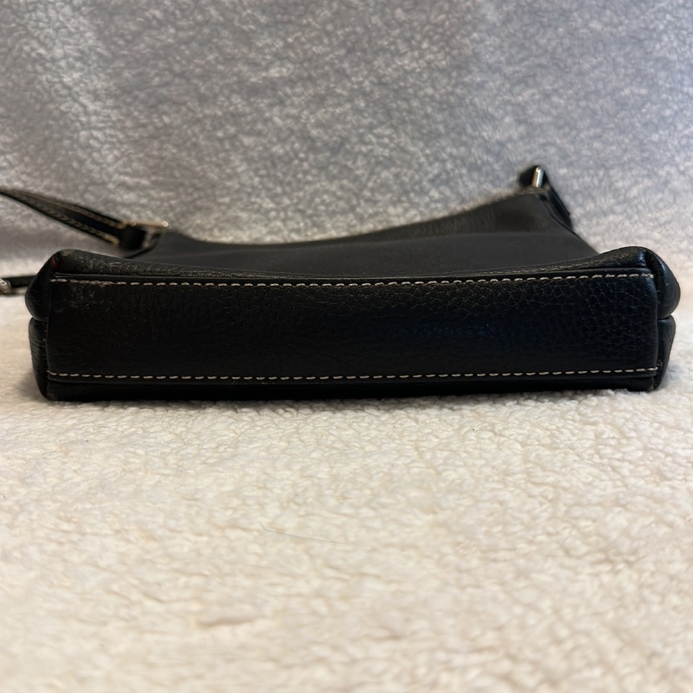 Black on Black Pebble leather Dooney & Bourke Shoulder Bag - Picture 5 of 16